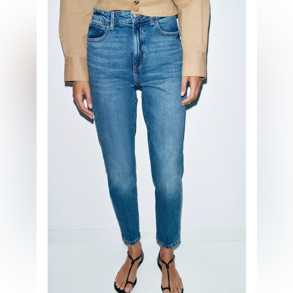 Zara Mom Fit High Waist Jeans NWT